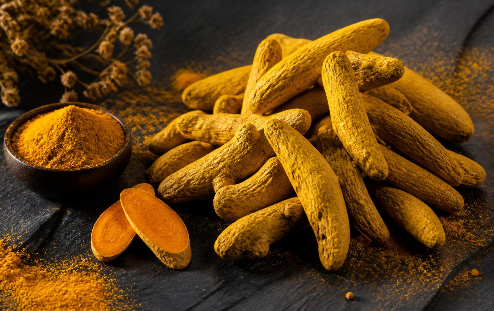 Premium Indian dry turmeric fingers